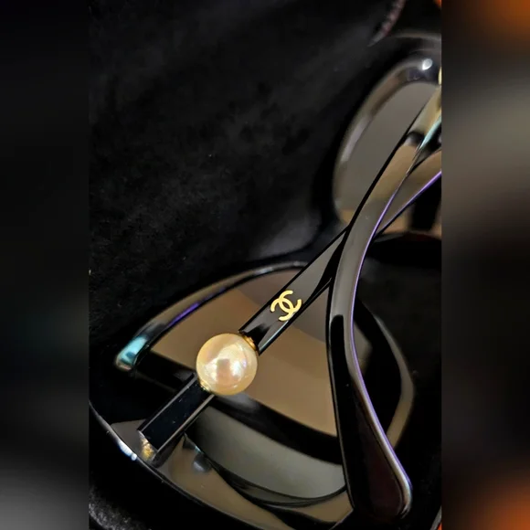 CHANEL | Accessories | Chanel Black Sunglasses With Pearl  display picture 2